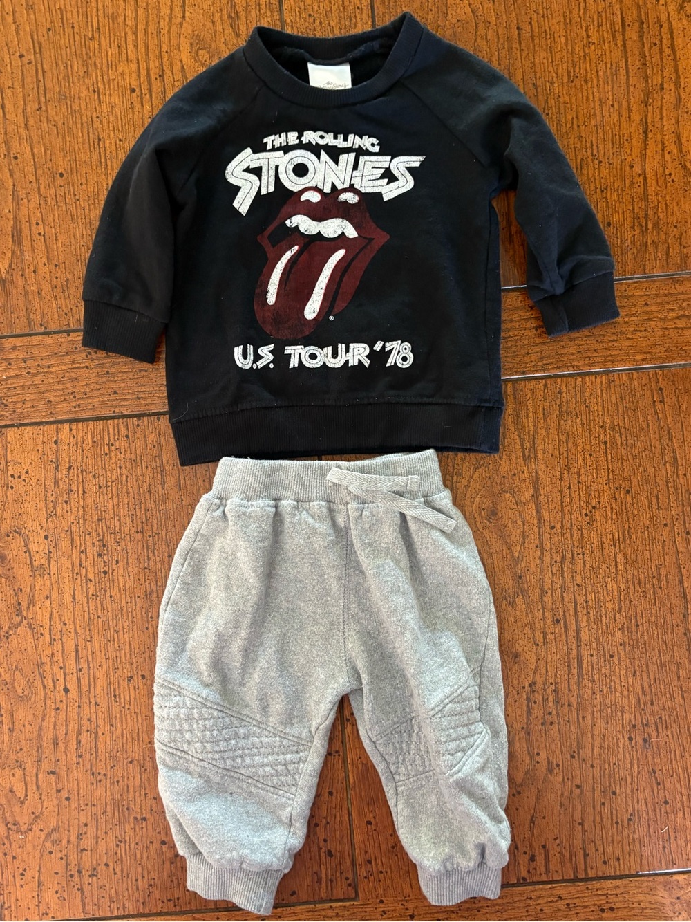 Rolling Stones Black Sweatshirt & Gray Sweat Pants Set, Baby, 3-6 month